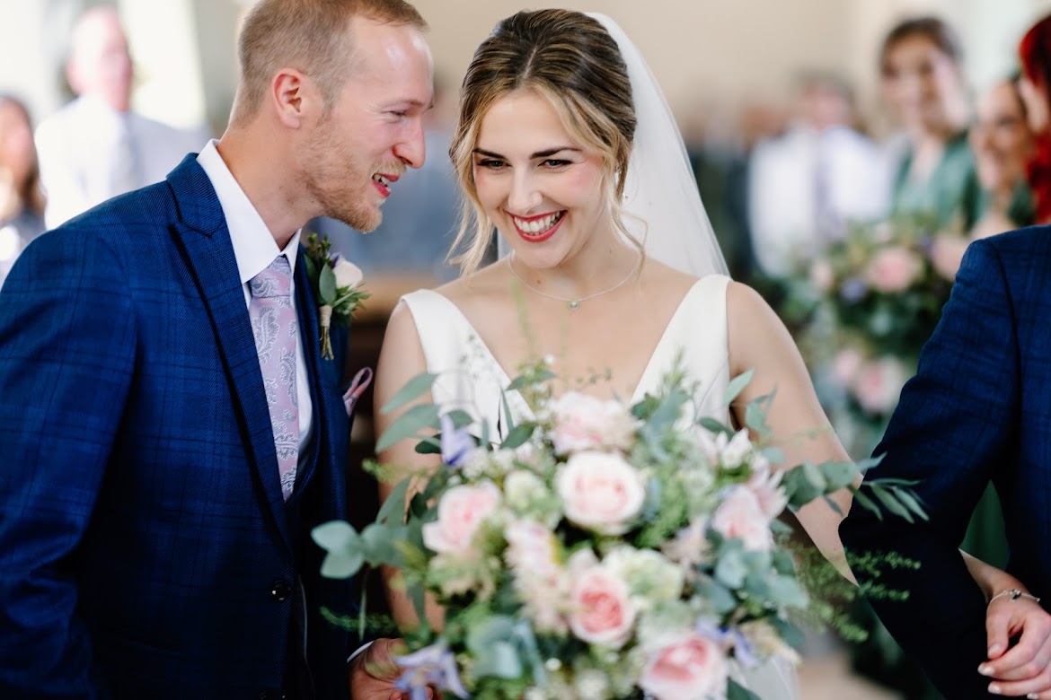 wedding flowers bride bridegroom https://floristshopevents.co.uk/
