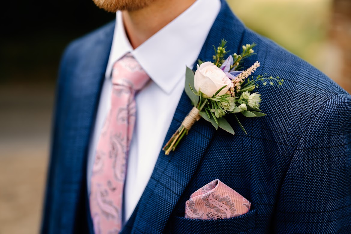 wedding flowers buttonhole bridegroom https://floristshopevents.co.uk/